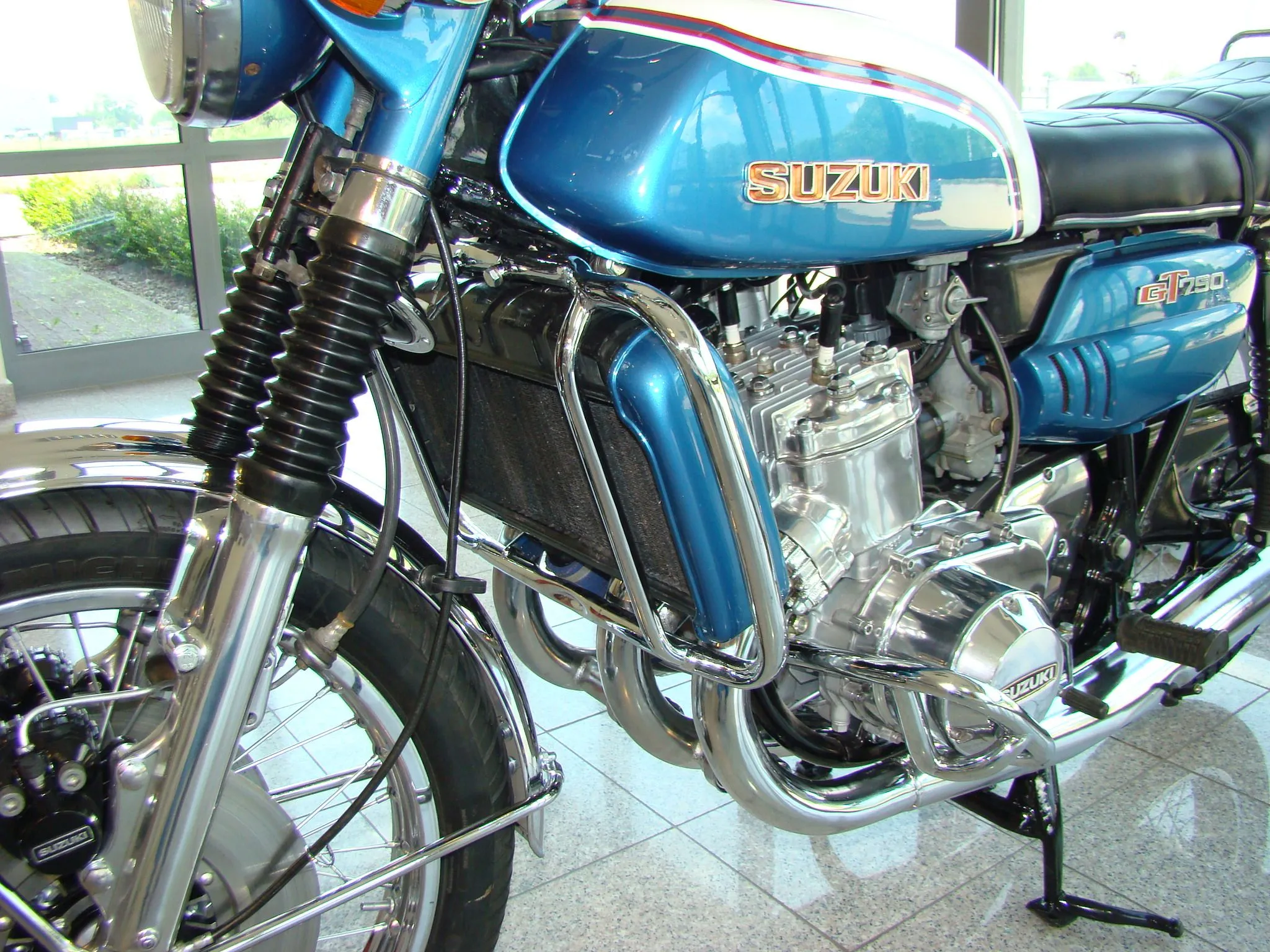 Suzuki GT 750 K 1973 Royal Blue - Moteventus